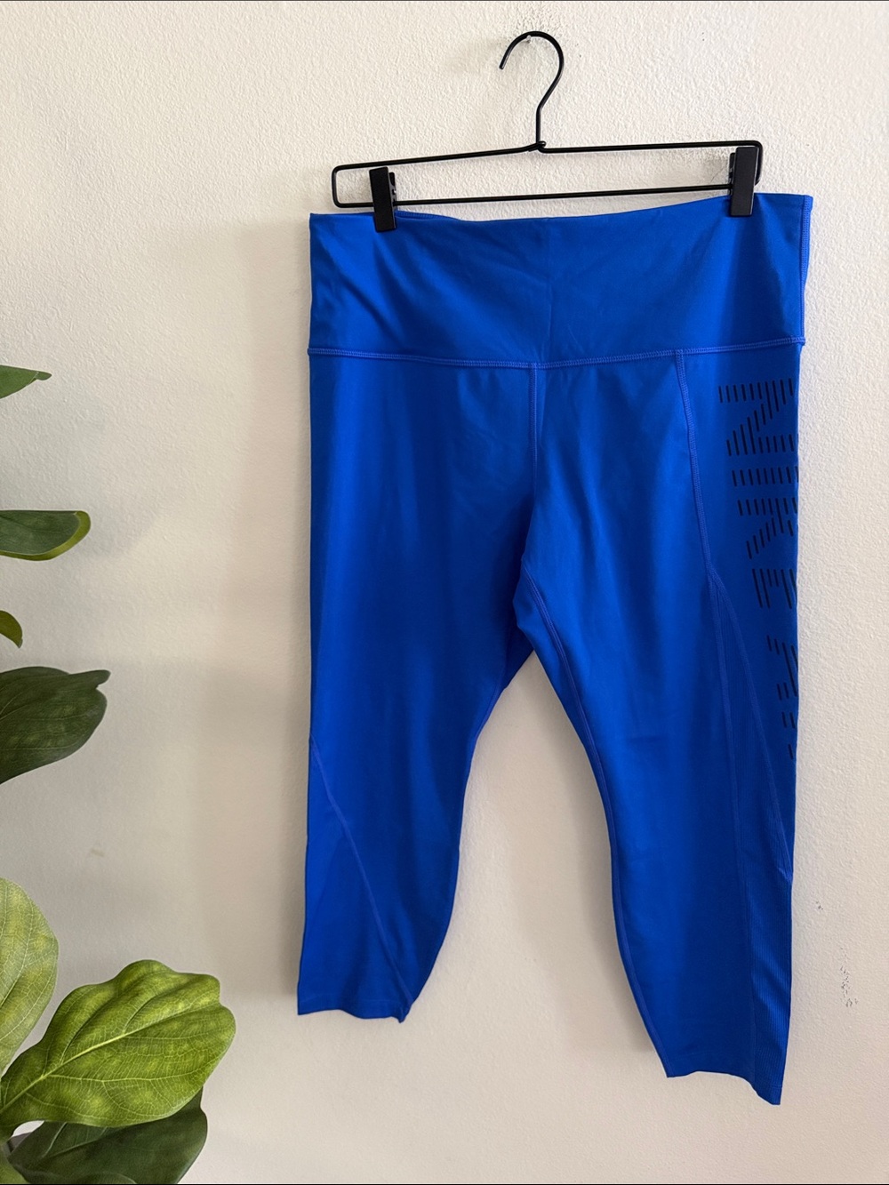 Nike Blue Active Capri Leggings Womens
